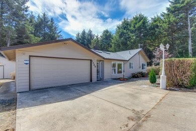 1128 SW 17th St, Lincoln City, OR 97367 - photo 3