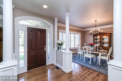 12041 Creekbend Dr, Reston, VA 20194 - photo 3