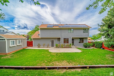 10329 S Edgecliff Dr, Sandy, UT 84092 - photo 4