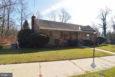 2010 Hill Rd, Reading, PA 19602 - photo 2