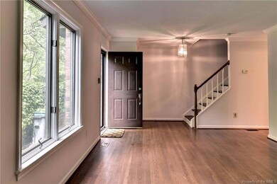 Entrance to Living RM