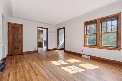 2323 Sheridan Ave N, Minneapolis, MN 55411 - photo 5