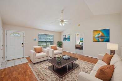 Living room, VS