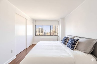 The Forum unit 2, New York, NY 10021 - photo 6