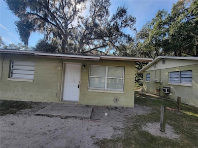 402 Peters St, Wildwood, FL 34785 - photo 2