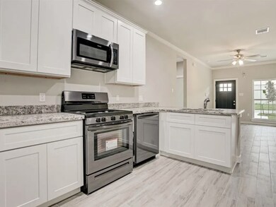 4425 Clover St unit 2, Houston, TX 77051 - photo 5