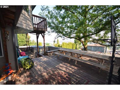 2617 E 10th St, the Dalles, OR 97058 - photo 5