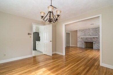 10 Everett St unit B, Wellesley, MA 02482 - photo 6