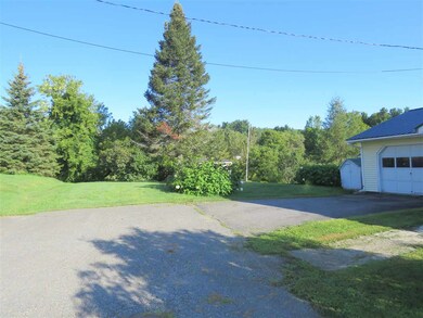 160 Orchard St, Newport, VT 05855 - photo 4