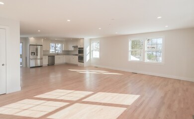 18 Causeway St, Gloucester, MA 01930 - photo 6