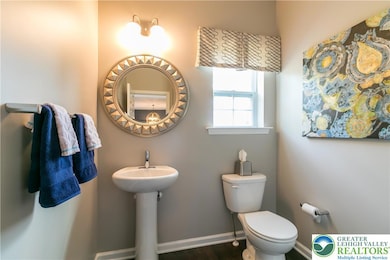 POWDER ROOM *Photos are of previously built homes.