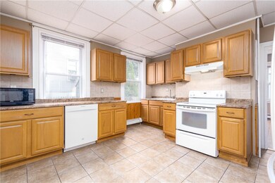 32 Royal St unit 1, Providence, RI 02906 - photo 6