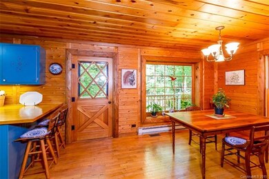 Cedar, Cross-buck style doors