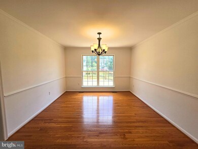 49 Basalt Dr, Fredericksburg, VA 22406 - photo 5