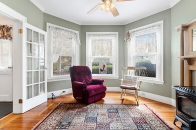 26 Farragut Ave, Medford, MA 02155 - photo 4