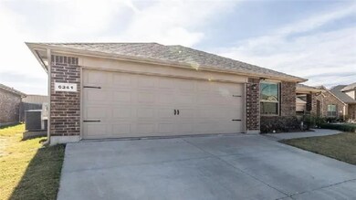 6341 Leaping Fawn Dr, Fort Worth, TX 76179 - photo 4