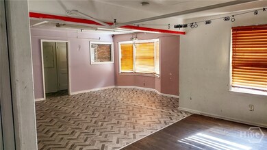 110 E Derenne Ave, Savannah, GA 31405 - photo 4