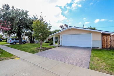 267 Hanover Dr, Costa Mesa, CA 92626 - photo 2