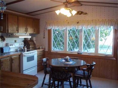 556 Central St unit 80, Leominster, MA 01453 - photo 2