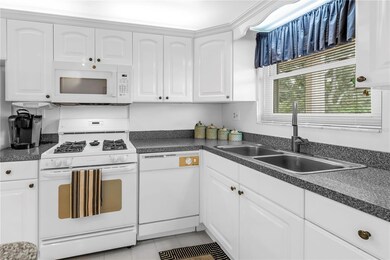 9950 62nd Terrace N unit 209, Saint Petersburg, FL 33708 - photo 6