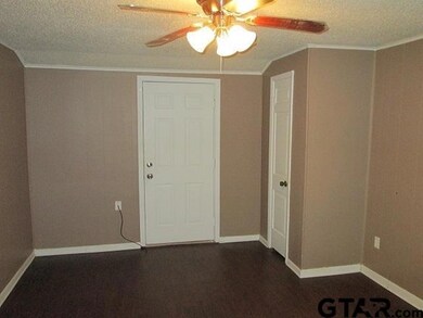 3004 3004 Crestview Ave, Tyler, TX 75701 - photo 4