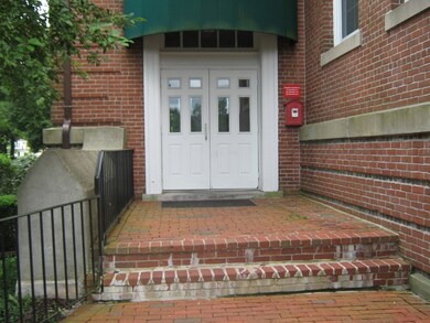 760 Highland Ave unit 14, Needham Heights, MA 02494 - photo 5