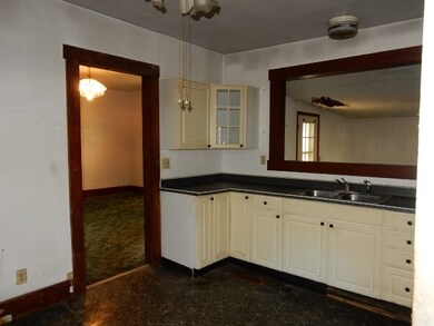 32 2nd St SW, Linton, IN 47441 - photo 2