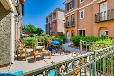 04 Front Patio