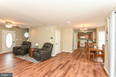 27 1st St, Colonial Beach, VA 22443 - photo 6