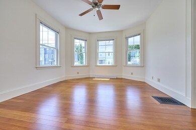 133 Russell St unit 1, Waltham, MA 02453 - photo 5