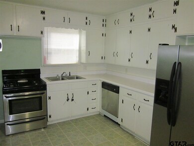 1327 1327 Powers Dr, Tyler, TX 75701 - photo 6