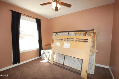 2nd bdrm on main floor