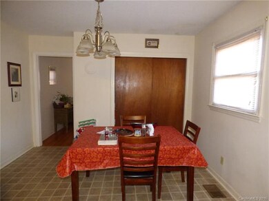 398 Jane Sowers Rd, Statesville, NC 28625 - photo 5