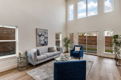 1409 Doyle Ave, Dallas, TX 75203 - photo 7