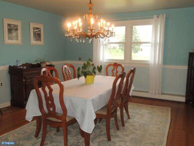 864 Troxel Rd, Lansdale, PA 19446 - photo 5