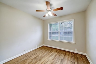 10411 Royal Oaks Dr, Houston, TX 77016 - photo 6