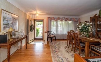 28418 Walker Ave, Warren, MI 48092 - photo 2