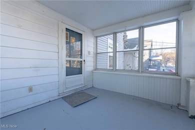 2246 7th St SW, Akron, OH 44314 - photo 4