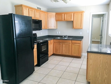 1861 E mobile Ln (10)