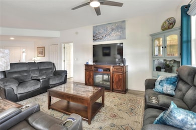 3913 Serenade Ln unit 4, Lakeland, FL 33811 - photo 7