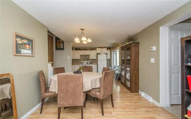 400 E Division St, Colfax, IA 50054 - photo 5