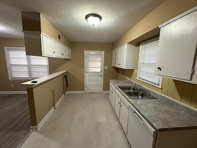 4866 Willow Rd, Memphis, TN 38117 - photo 4