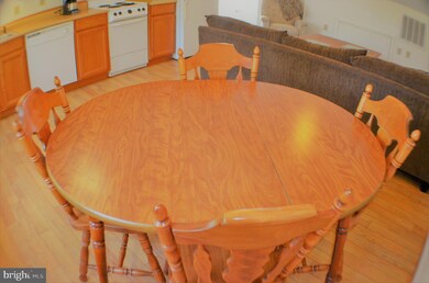 23104 Three Notch Rd unit 1, California, MD 20619 - photo 6