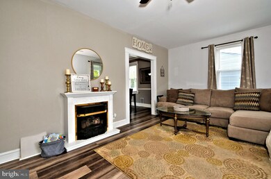 32 Grove Ave, Flourtown, PA 19031 - photo 4