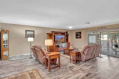 07_10235_W_Clair_Dr__07_mls