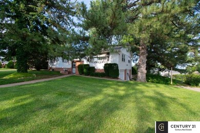 1030 N 74th St, Omaha, NE 68114 - photo 5