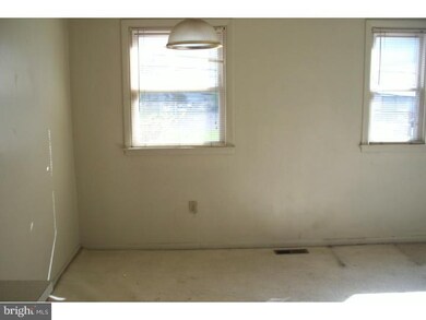 513 W 8th St unit B, Lansdale, PA 19446 - photo 4