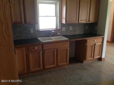 3702 62nd St, Saugatuck, MI 49453 - photo 4