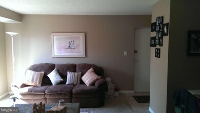 11906 Tarragon Rd unit J, Reisterstown, MD 21136 - photo 6