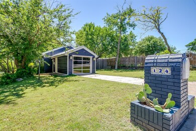 124 Oakridge Dr, Weatherford, TX 76086 - photo 6